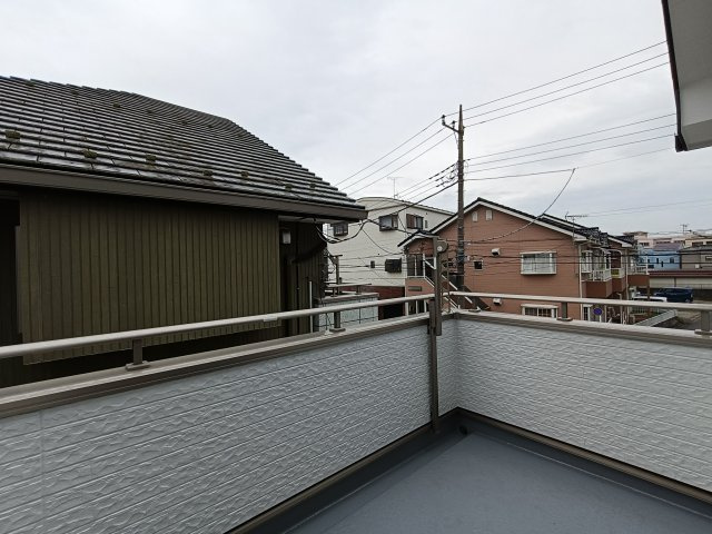 落ち着いた時間を過ごせるバルコニーです