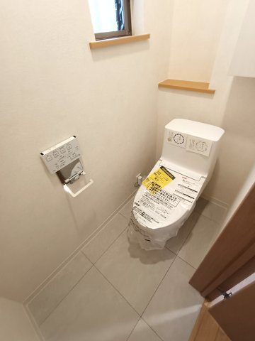 ゆったりとした空間のトイレです