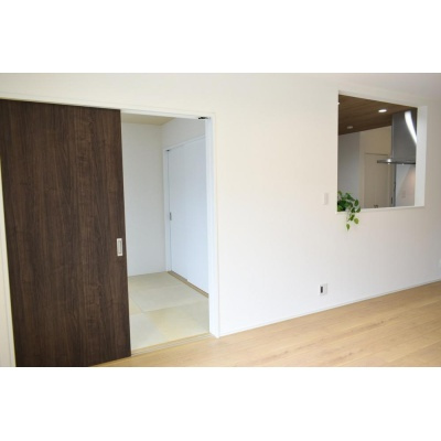 リビング横の和室は来客時にも便利☆*