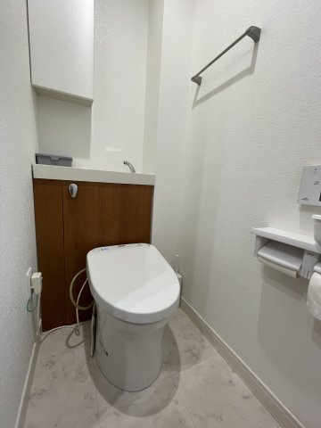 プライベート空間として機能や内装にこだわった、優しい雰囲気のトイレはリラックス空間へ。