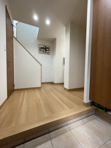 ただいまと叫びたくなるような玄関は毎日の行き帰りで使う空間。
