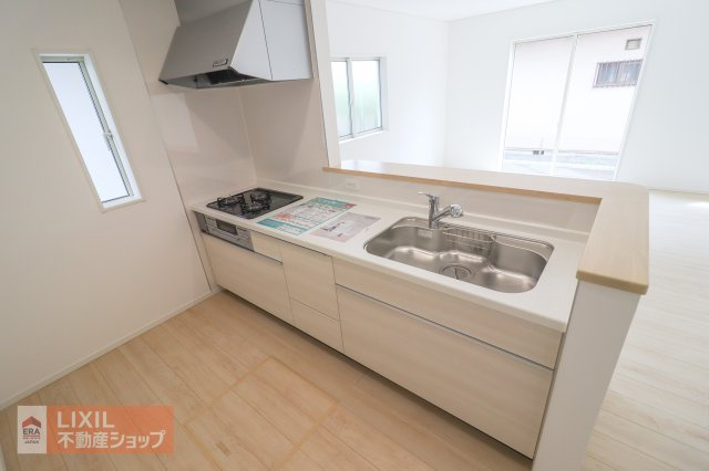【その他設備】現地完成写真。使いやすい広めのシンク♪