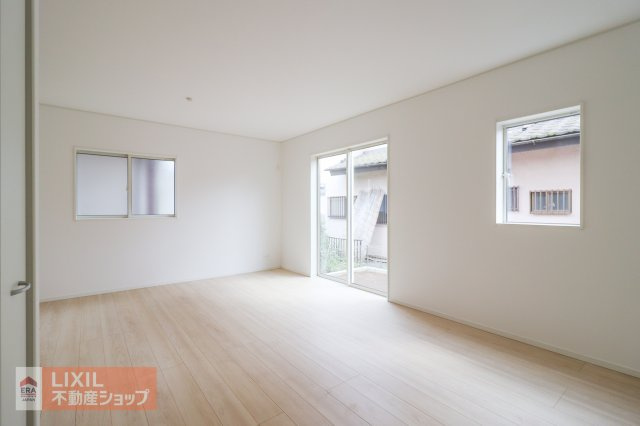【ダイニング】現地完成写真。家族でくつろげるダイニングです。
