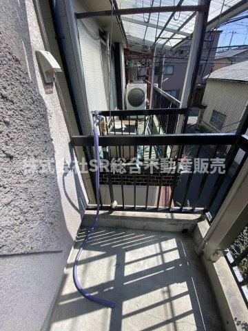 洗濯機置場はバルコニーにございます！