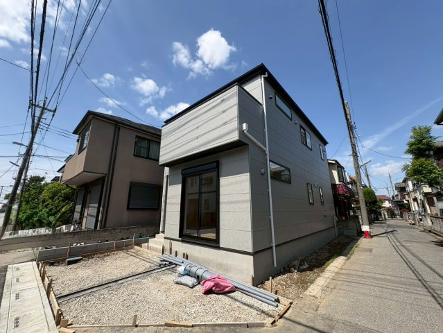 南東・南西角地で陽当り良好！全居室に収納がある3(4)LDK・フリースペース・WIC！キッチン・洗面・浴室がまとまった水回り動線で、家事の移動もスムーズです！