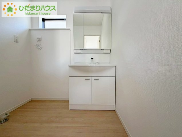 シンプルで使い勝手の良い独立洗面台！