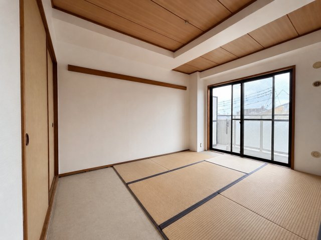 マンション駐輪場完備　※空き状況はお気軽にお問合せ下さい