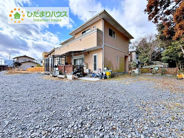 マイホームなら駐車場代がかかりません。しかも、自宅の駐車場で洗車が出来ます