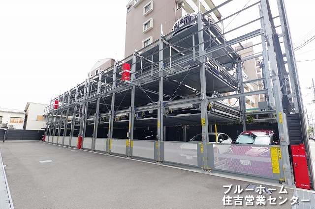 ハイルーフ車の駐車も可能です！