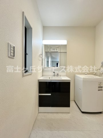 独立洗面化粧台付き