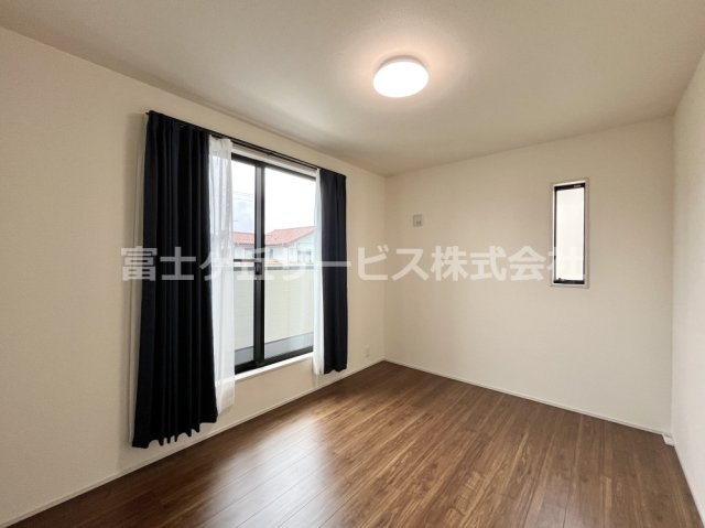 北側の洋室6帖