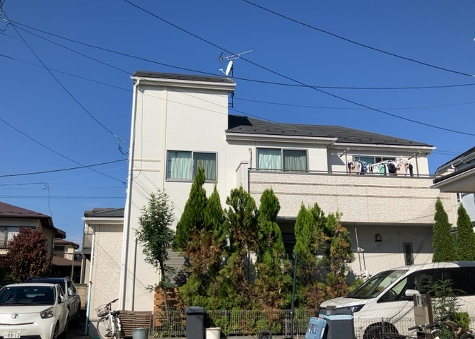木造住宅とは土台、壁、柱など建築物の強度を支える構造体の材に木が使用されている構造を指します。構造体は建物の自重を支えるだけではなく風圧や水圧、積裁荷重などあらゆる衝撃に耐えるための基礎です。