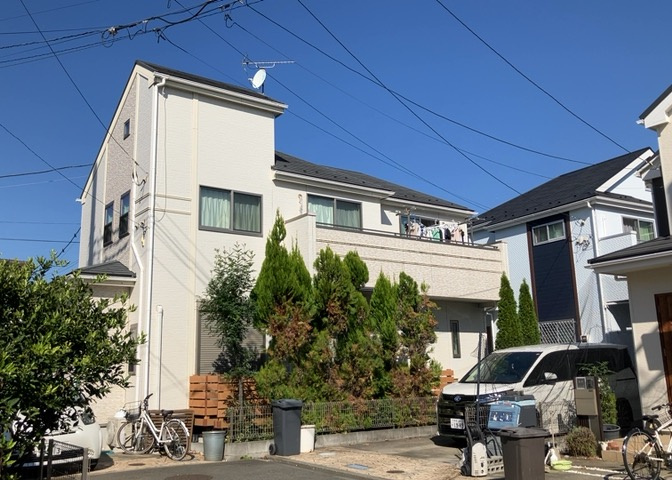 隣家の土地はどうなっているのか、生活利便施設が近くにあるのか、学校まで近いかなど、お客様のライフスタイルにあわせたイメージが重要です。また、近くにあると困る施設が近くにないかも確認するといいでしょう。