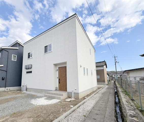 外観：333000053296