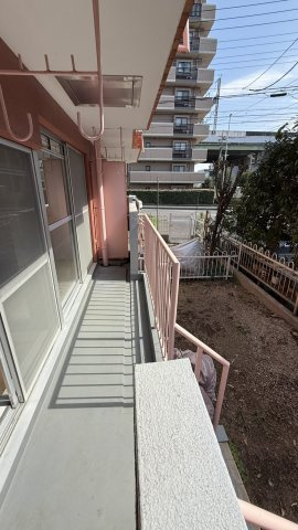 陽当たり良好なバルコニーです