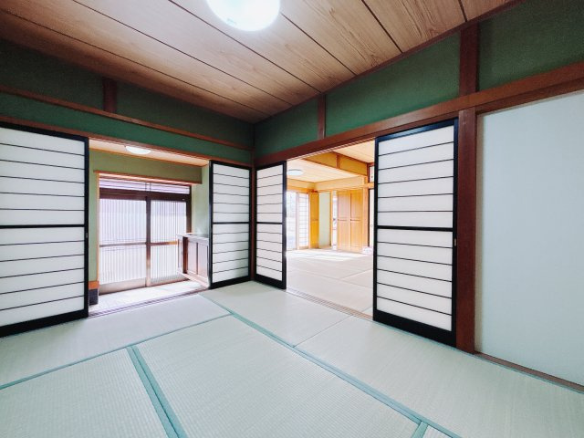 ■和室｜和室があると、まるで旅館に泊まりに来たような空間ができて心が安らぎます。