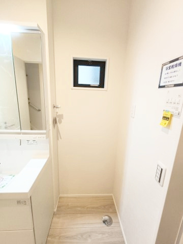 【室内洗濯機置き場】