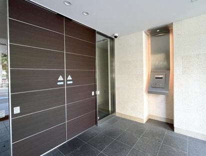 ザパークハウス新宿柏木のエントランス