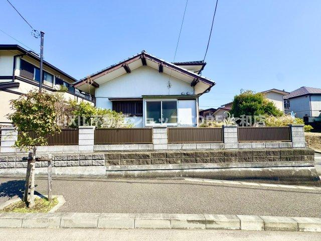 明るい日差しに包まれる住宅で新しい暮らしを始めませんか？お問合せお待ちしております。