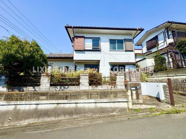 明るい日差しに包まれる住宅で新しい暮らしを始めませんか？お問合せお待ちしております。