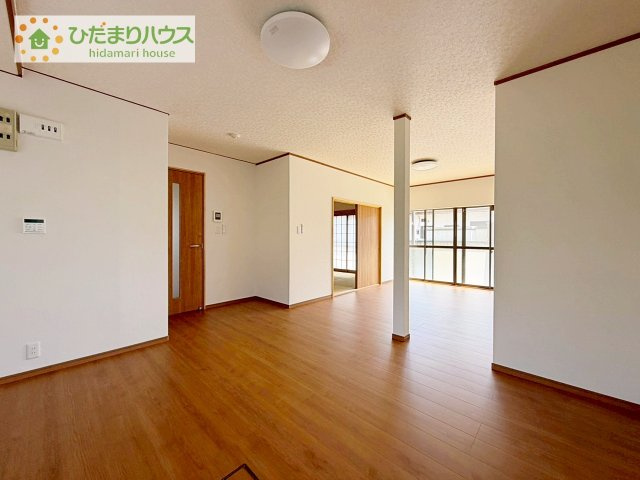 家族の集まるLDKは広々17帖！贅沢な空間を演出！