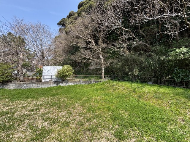 敷地北川の隣地公園。