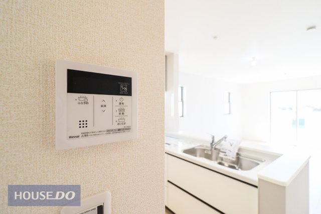 【温水設備】給湯スイッチ付きで温度調整もラクラクです。