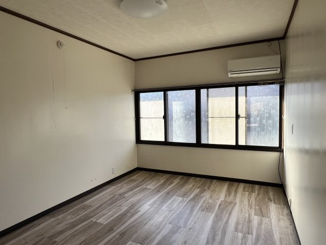 キッチン横洋室（床張り替え済み）