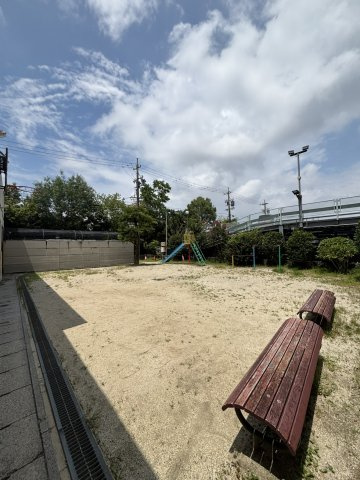敷地内に公園あります♪子育て環境良好♪