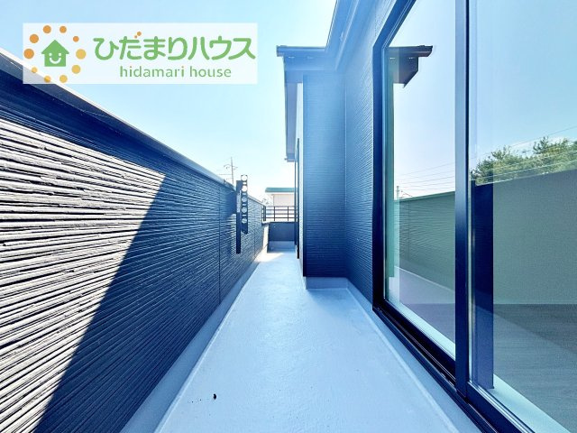 あたたかな光が差し込む、南向きのバルコニー(#^^#)