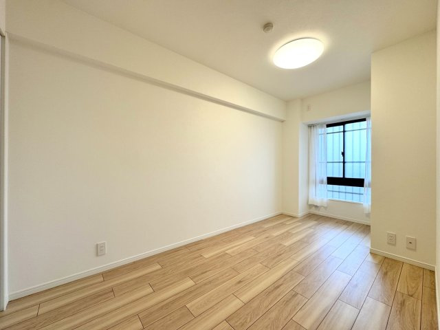 洋室6.1帖　間取り図左上の部屋