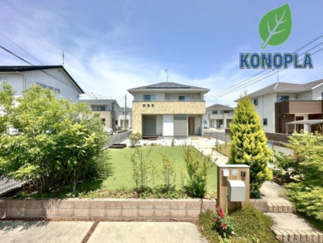 ■外観｜お庭から季節の移ろいを感じることが出来ます♪一年中飽きることなく住みながら楽しめる住まいです♪