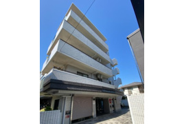 クリオ片瀬江の島壱番館の外観