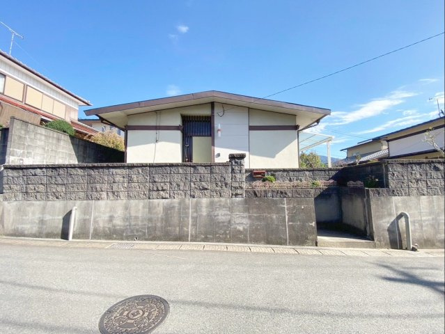 《オーナーチェンジ物件》閑静な住環境が守られた一種低層エリアです！