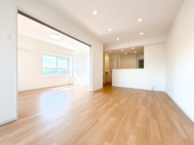 3LDKで非常に使いがっての良い間取りになっておりご家族でゆったりとお過ごしいただける空間となっております♪