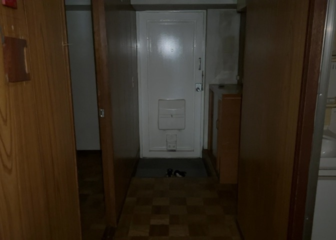 内装はとにかくおしゃれなものがいい！と選ぶ前に、まず住んだ後のことを想像してみましょう。住んでみたらコンセントの位置が悪くて使いにくいなど出てきます。事前にどの家電をどこに置くか想定しておきましょう。