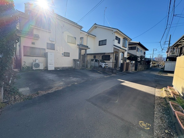 物件の詳細については、現地を見てわかること以外に、役所や法務局などで調べないとわからないことがあります。そのため、現地に行く場合は、もしこの物件を買ったらどのような生活ができるかをイメージしましょう。