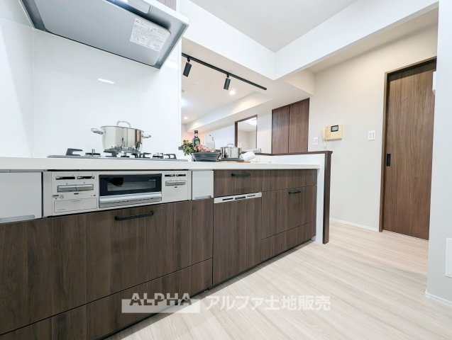 キッチンでお料理をお楽しみください