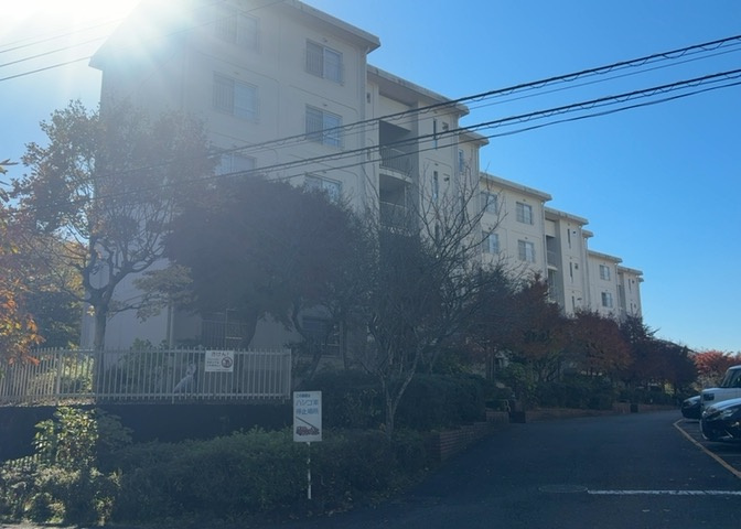 ＳＲＣ造は強度や耐震性の面でもRC造と比べて優れています。そのため、10階建以上の高層または超高層マンションなどの建築にも多く採用されています。柱や梁などのサイズが小さくても高い耐震性を確保できます。