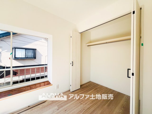 【Go　filled　with　memories】　◆ありったけの◆住空間をよりよくするためには大切な収納スペース。時が経ち思い出がここに詰まっていく。