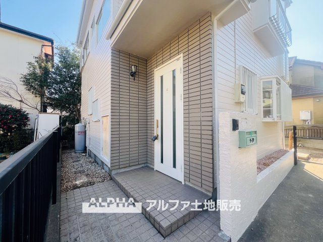 【Quiet　Comfort】　◆静けさとともに◆　外の喧騒を忘れさせる落ち着きが、日々に余白を生む。ここでの時間が、自然と笑顔を増やしていく。