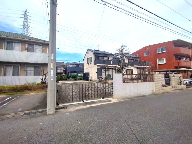 外観　現地写真。上物あり(2026年9月7日撮影)