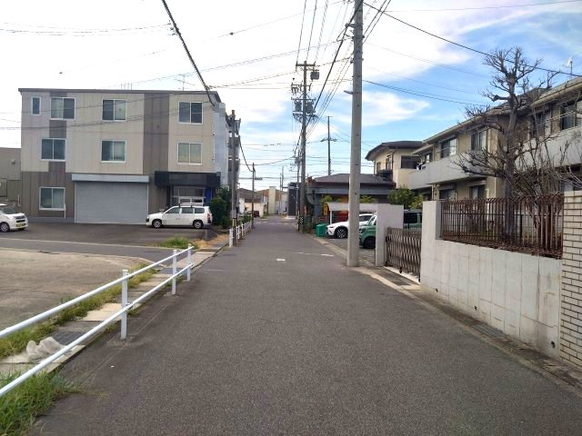 外観　現地写真。上物あり(2026年9月7日撮影)