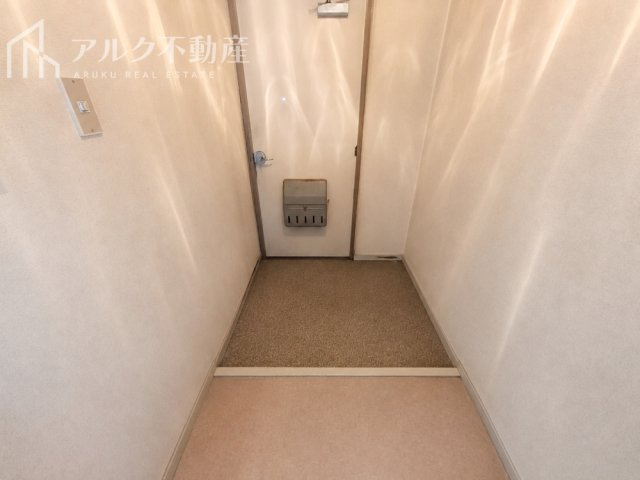 玄関　※AIによる荷物除去を行っております
