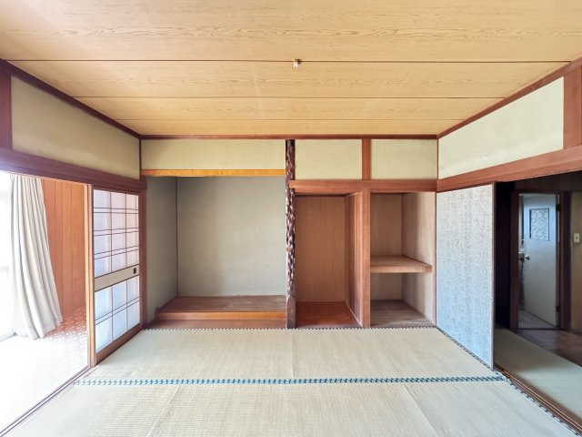 ゆったりとくつろげる和室です