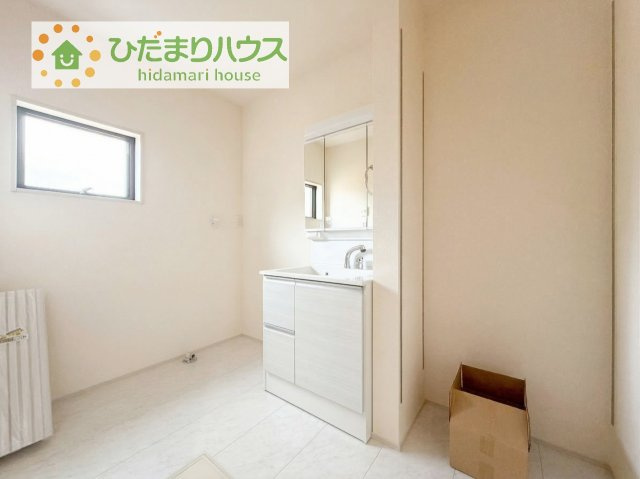 シンプルで使い勝手の良い独立洗面台！