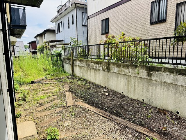 ～ガーデニングなども楽しめる庭付き～