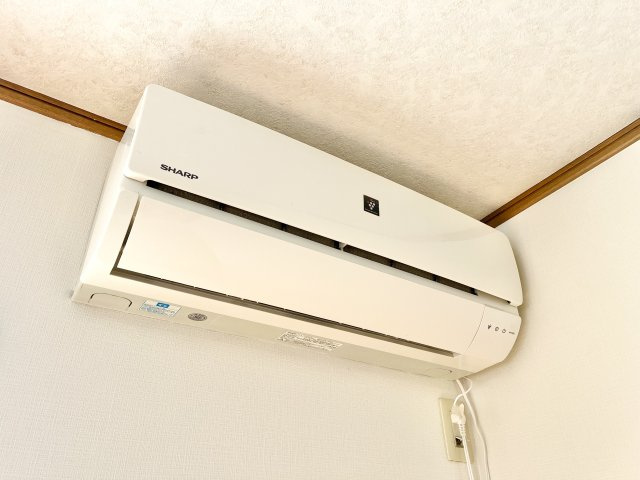 2F洋室のエアコンです♪