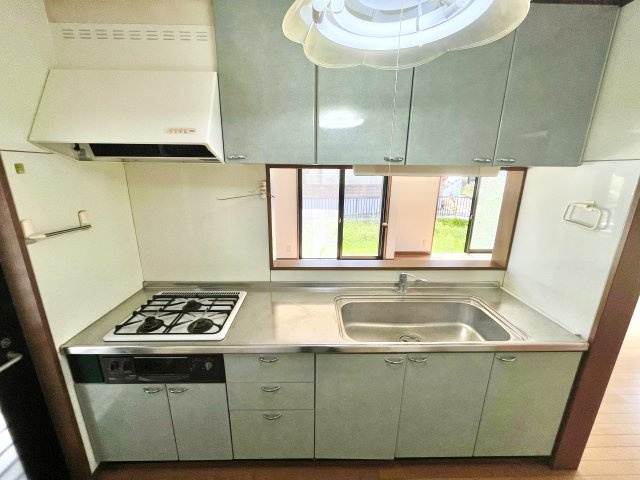 ハウスクリーニング済み♪キッチンも広々しています(^^♪