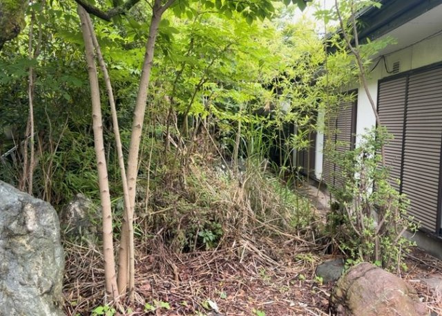 土地を買う際、住む地域の自治体や福祉の補助制度にも注目してみましょう。子供や老人の医療補助やゴミ出しのルールなど、自治体によってルールに大きな違いがあるため、暮らしやすい土地で判断するとよいでしょう。